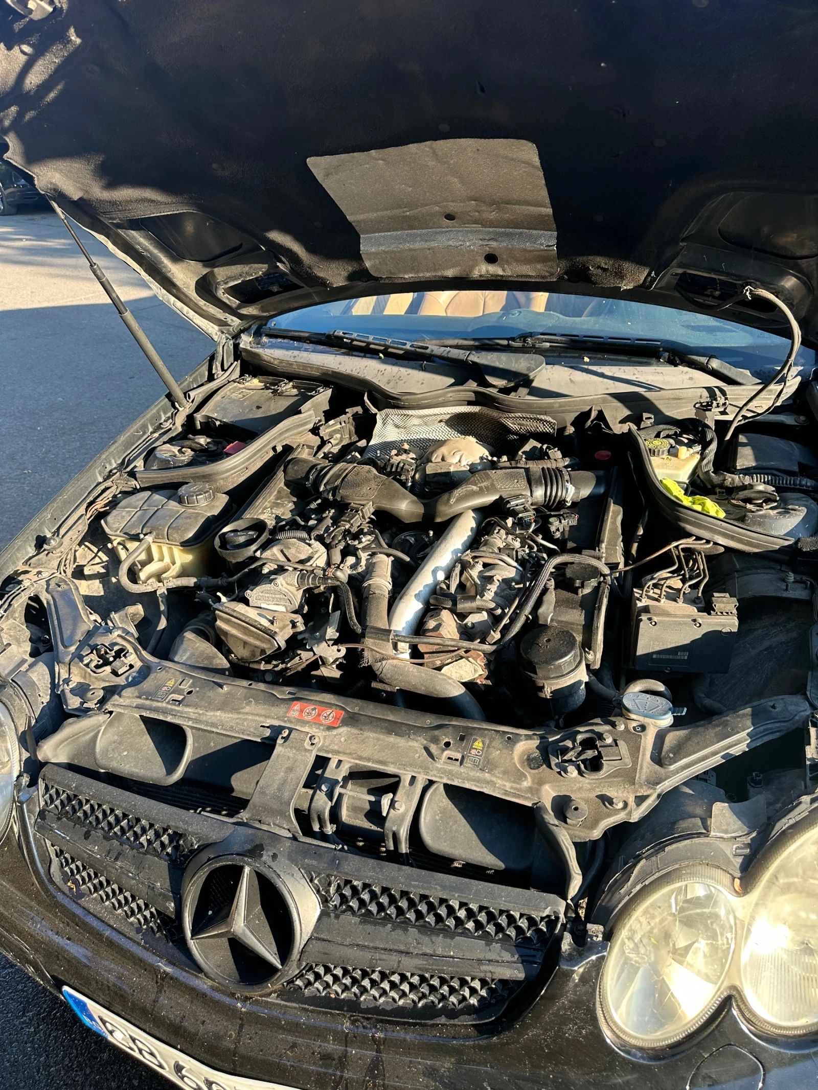 Mercedes-Benz CLK 320, снимка 3 - Автомобили и джипове - 55636872