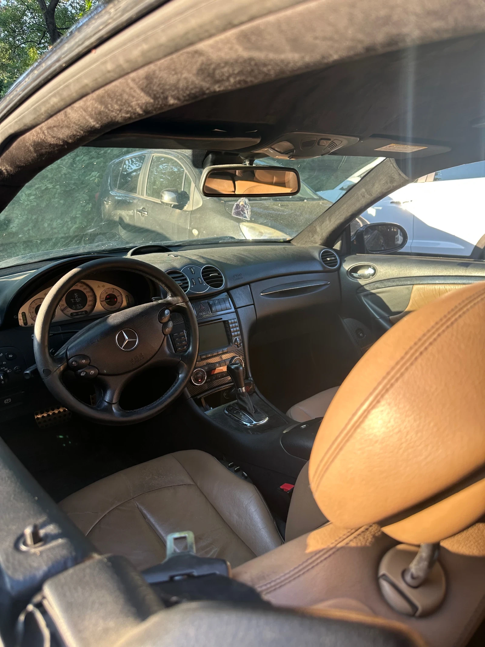 Mercedes-Benz CLK 320, снимка 4 - Автомобили и джипове - 55636872