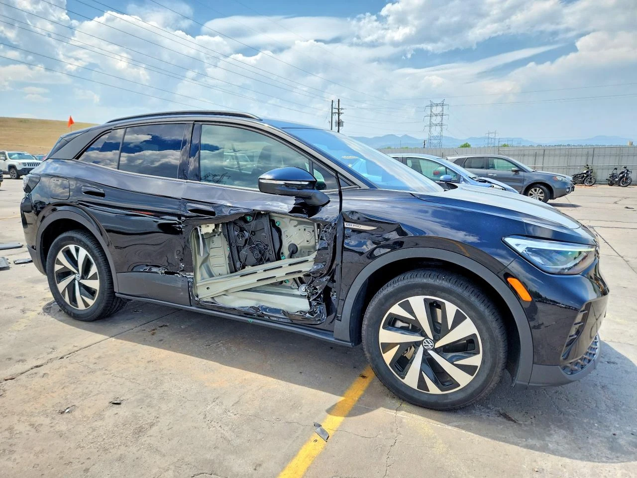 VW ID.4 PRO | AWD , снимка 4 - Автомобили и джипове - 55715055