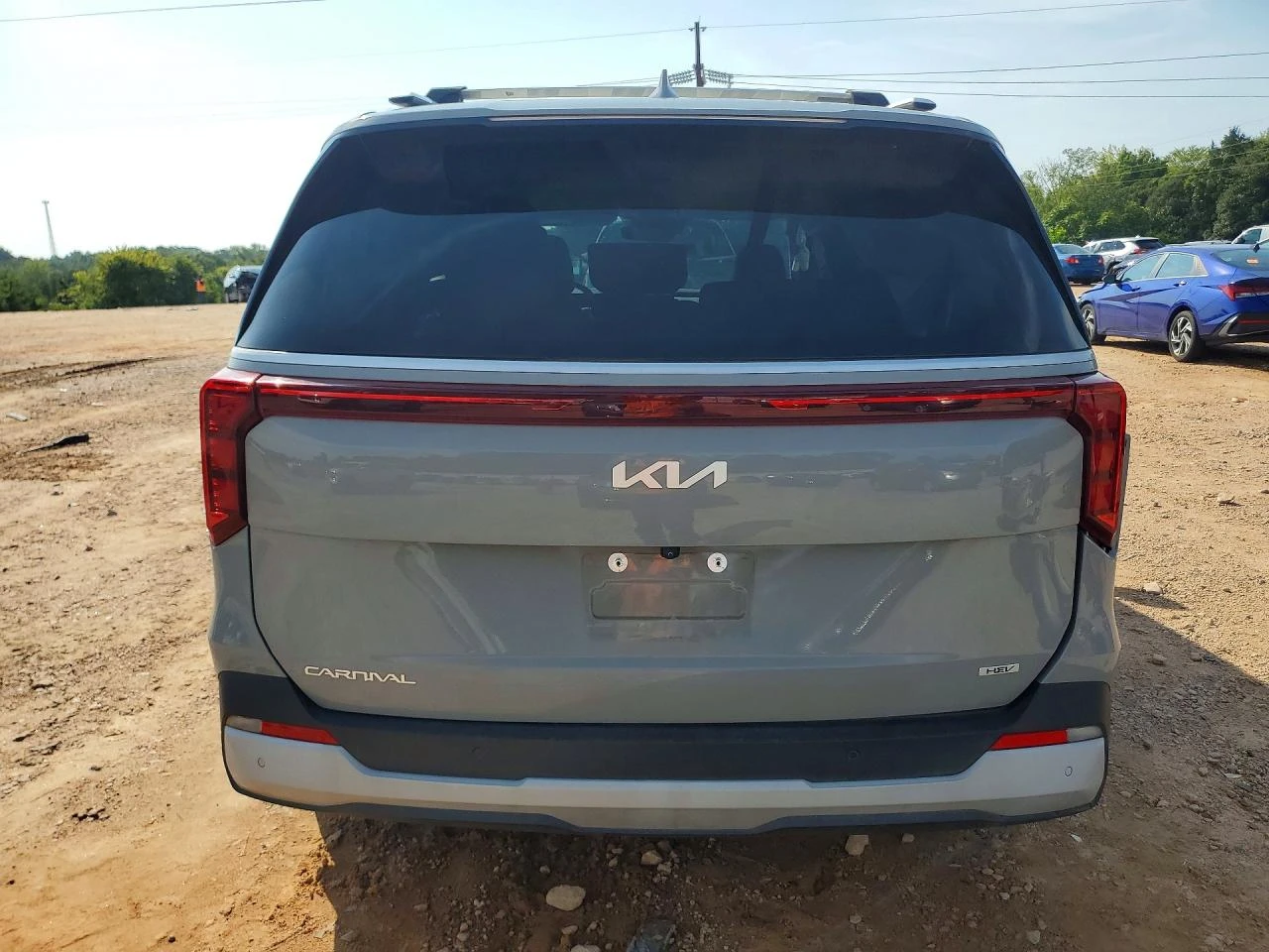 Kia Carnival 1.6l Ex, снимка 6 - Автомобили и джипове - 55995111
