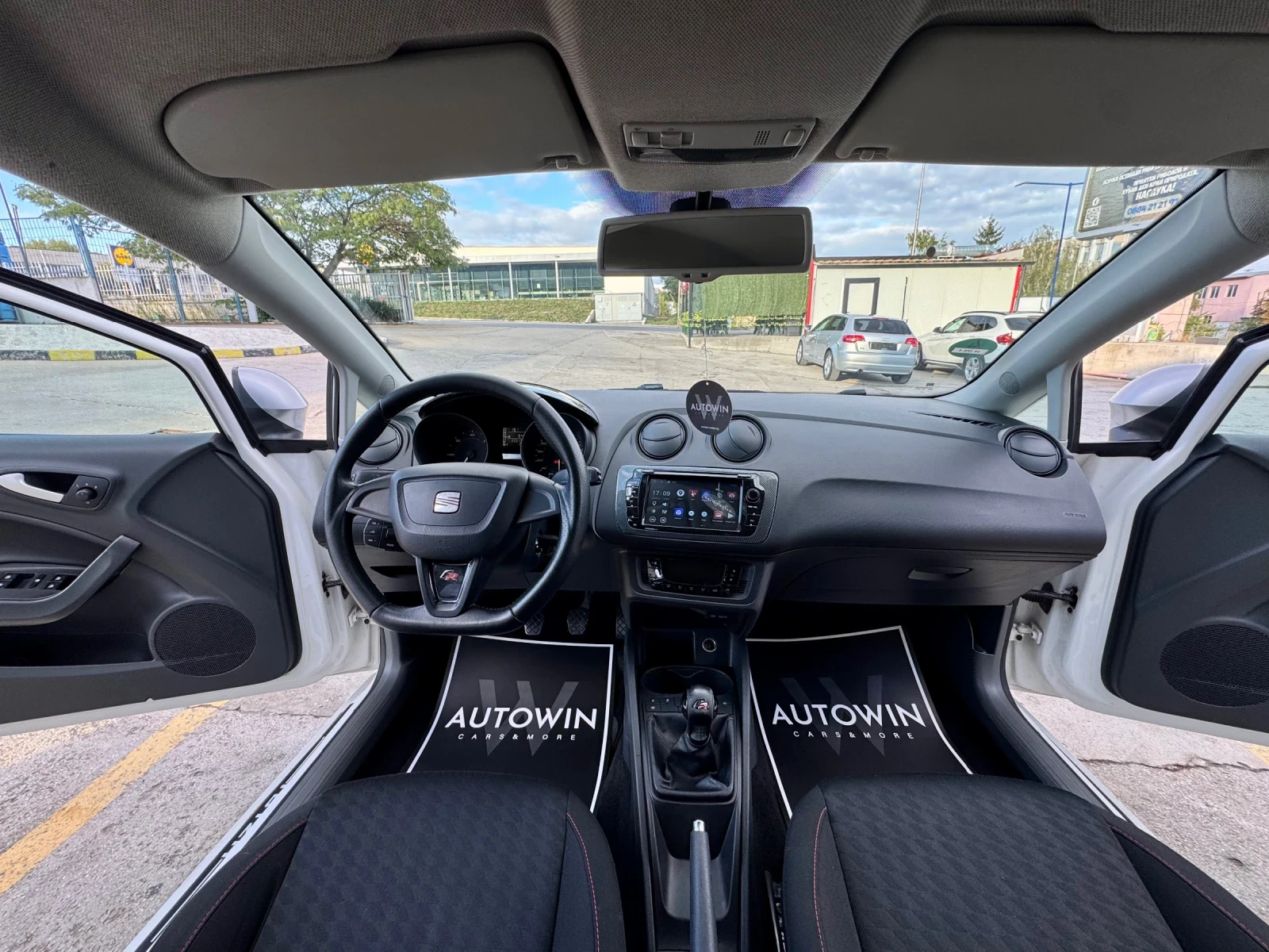 Seat Ibiza 2.0TDI 140HP / FR / BOCANEGRA / NAVI / CLIMA , снимка 10 - Автомобили и джипове - 56085339