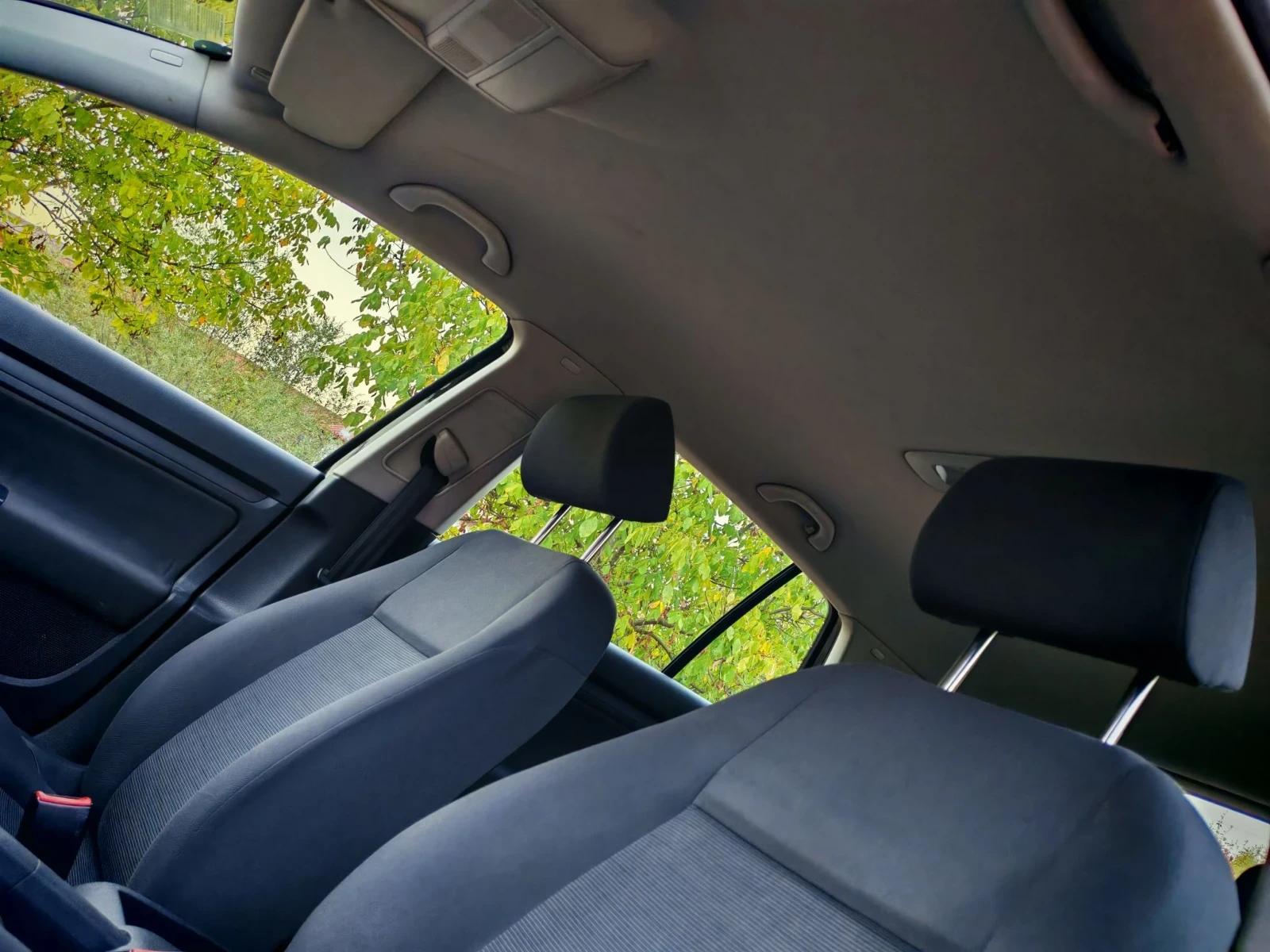 VW Golf 1.9TDI(90)* КЛИМАТРОНИК* НОВ ВНОС* , снимка 12 - Автомобили и джипове - 56274198