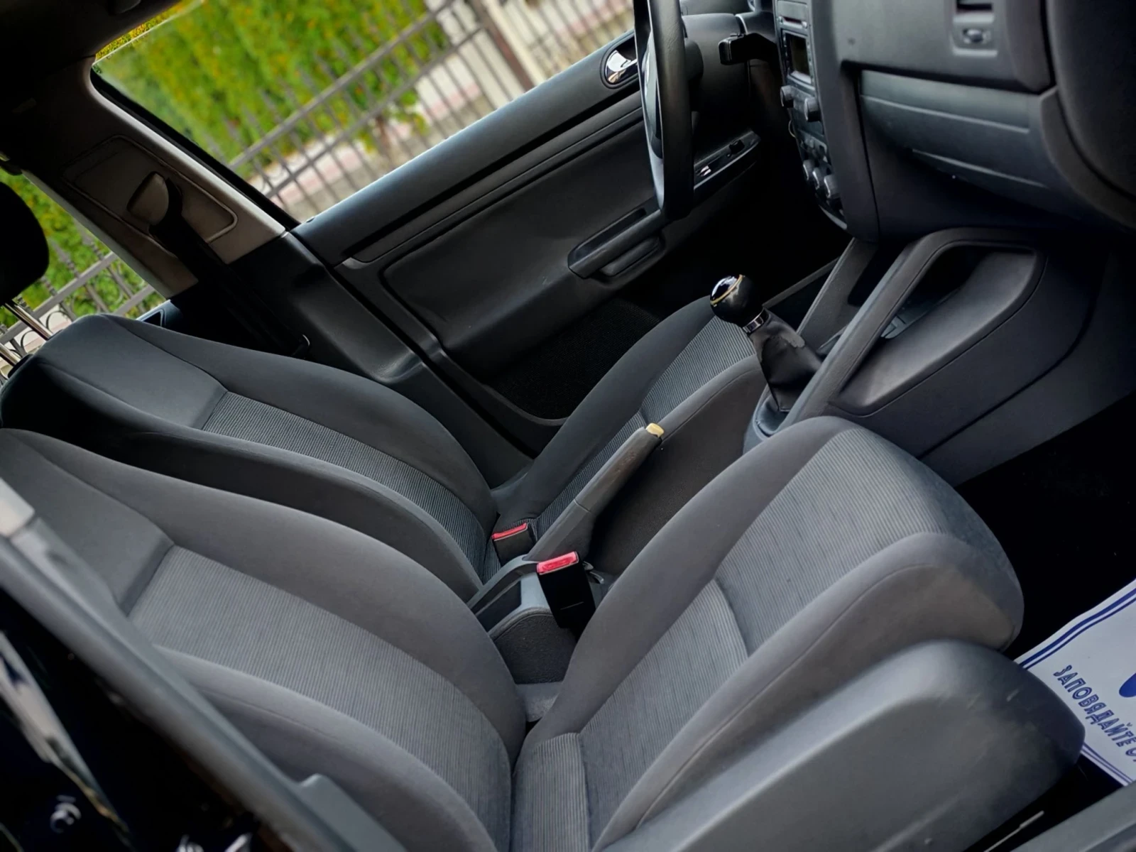 VW Golf 1.9TDI(90)* КЛИМАТРОНИК* НОВ ВНОС* , снимка 13 - Автомобили и джипове - 56274198