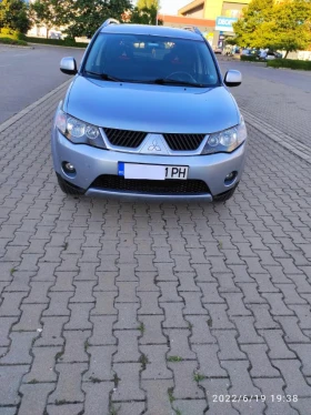 Mitsubishi Outlander XL 3000 с газ, снимка 1