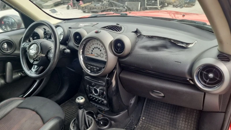 Mini Countryman 2.0D, снимка 12 - Автомобили и джипове - 42314954