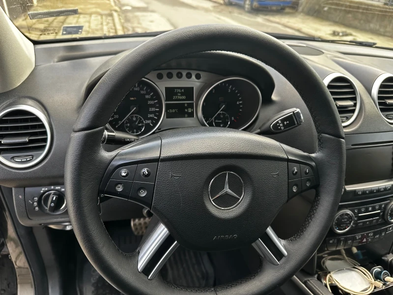 Mercedes-Benz ML 320, снимка 6 - Автомобили и джипове - 48603413