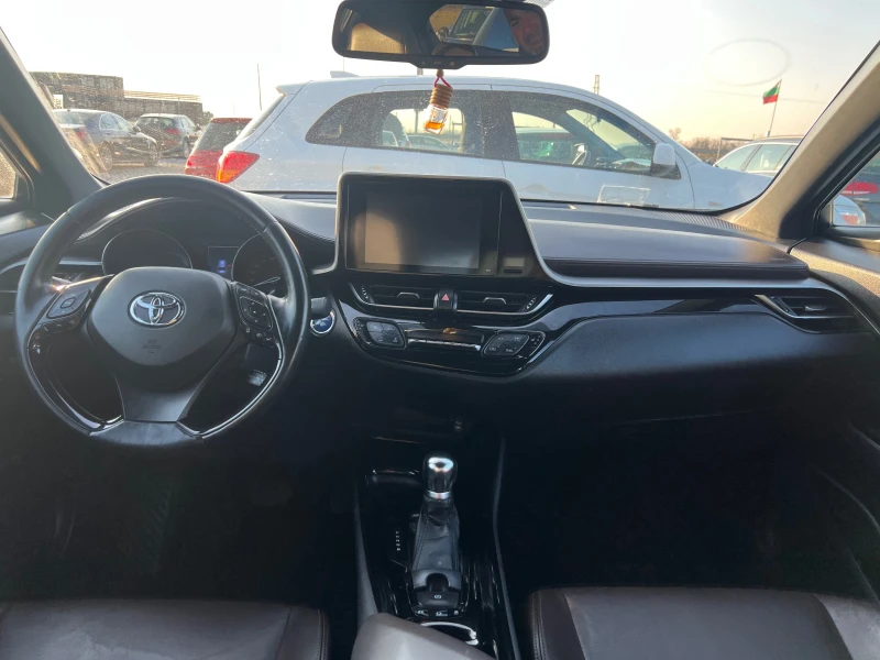 Toyota C-HR 1.8 HYBRID, снимка 15 - Автомобили и джипове - 49025811