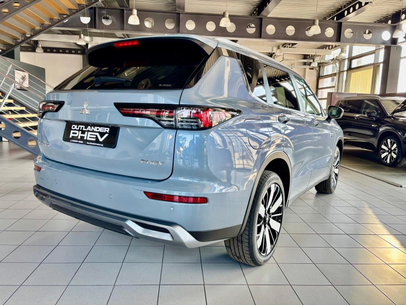Mitsubishi Outlander INTENSE PHEV, снимка 5 - Автомобили и джипове - 51349542