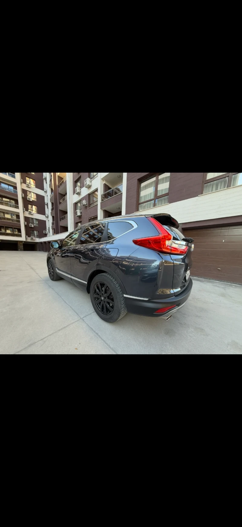 Honda Cr-v 1.5Т AWD Executive , снимка 4 - Автомобили и джипове - 52775180