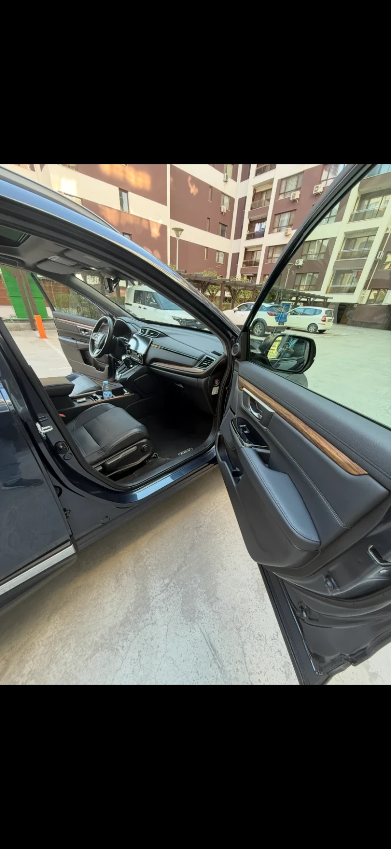 Honda Cr-v 1.5Т AWD Executive , снимка 11 - Автомобили и джипове - 52775180