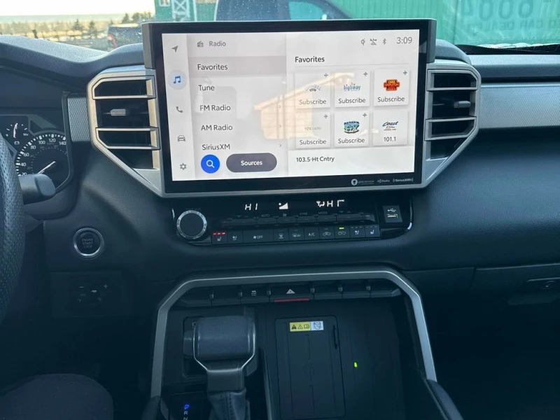 Toyota Tundra * LIMITED * CARFAX * БЕЗ ПЪРВОНАЧАЛНА ВНОСКА, снимка 7 - Автомобили и джипове - 53245758