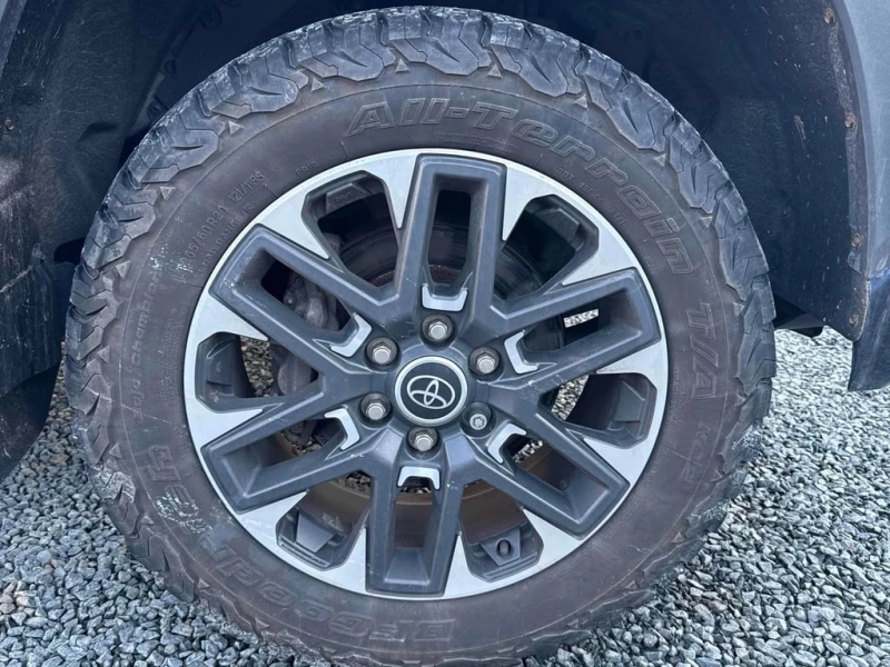 Toyota Tundra * LIMITED * CARFAX * БЕЗ ПЪРВОНАЧАЛНА ВНОСКА, снимка 10 - Автомобили и джипове - 53245758