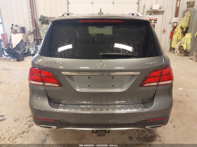 Mercedes-Benz ML 350 / 360 / PANO / AMBIENT / CARFAX, снимка 7 - Автомобили и джипове - 53261831