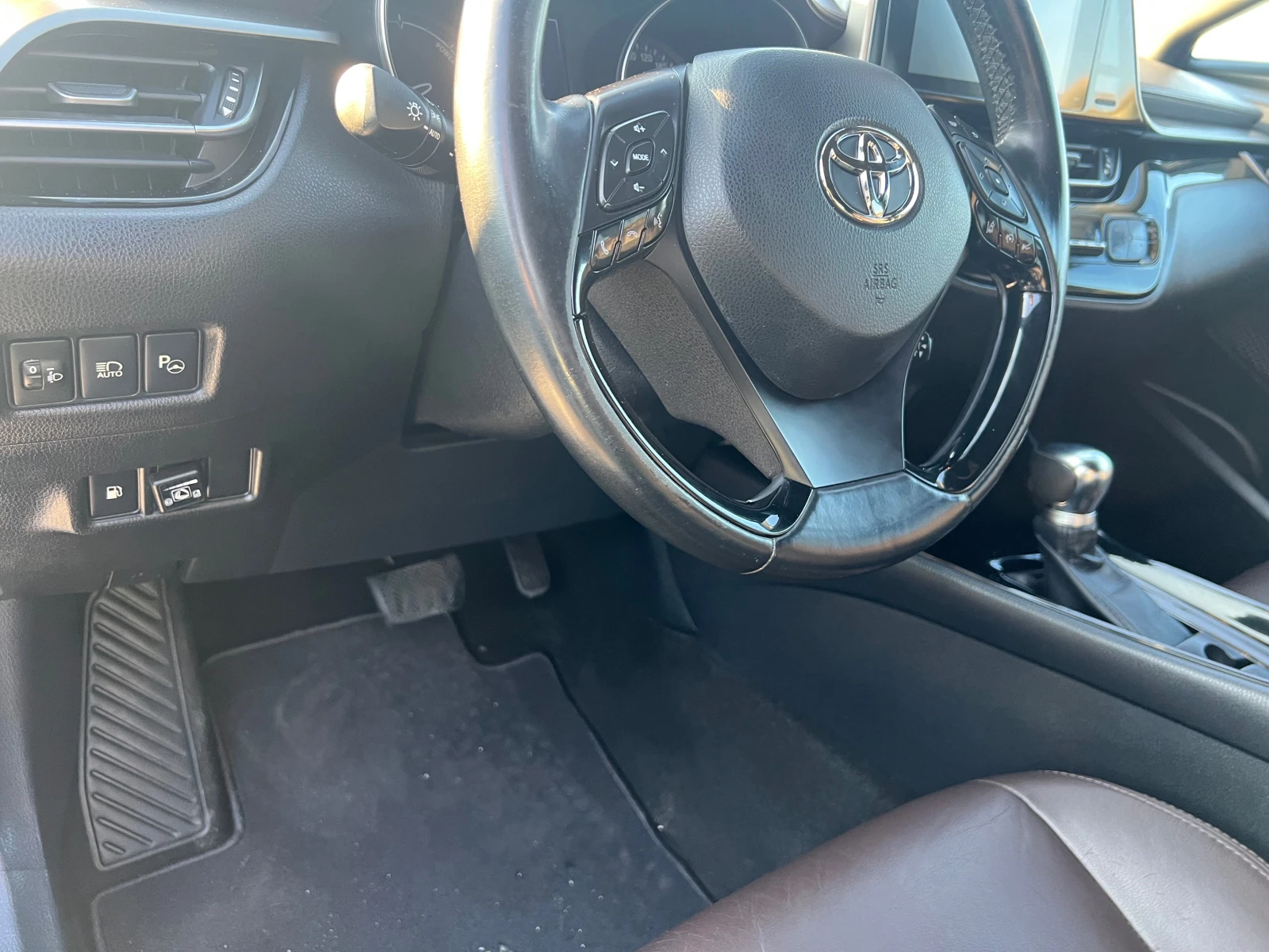 Toyota C-HR 1.8 HYBRID - изображение 10