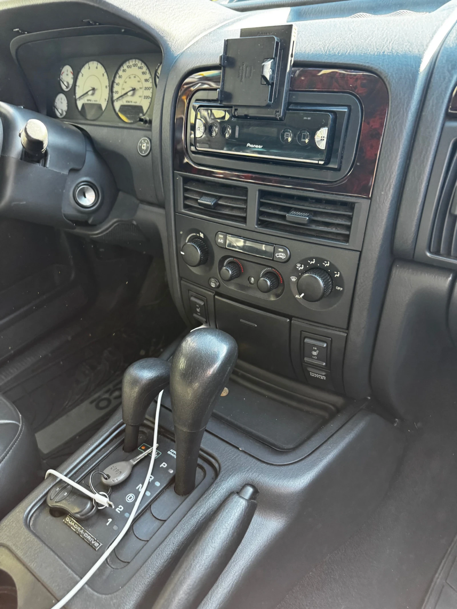 Jeep Grand cherokee 4.7 BRC - изображение 7