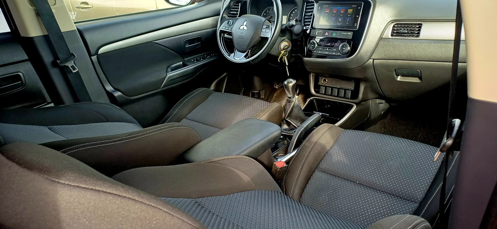 Mitsubishi Outlander 2.0  | Mobile.bg   15