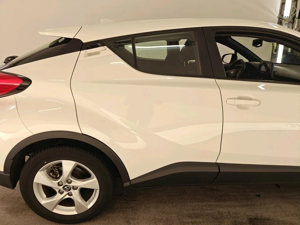 Toyota C-HR 1.8 Active, снимка 9 - Автомобили и джипове - 53985701