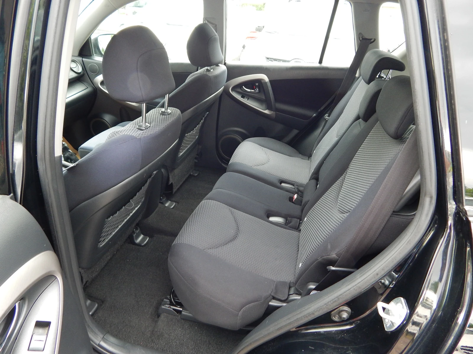 Toyota Rav4 2.2D4D* 220000km* , снимка 13 - Автомобили и джипове - 54455921