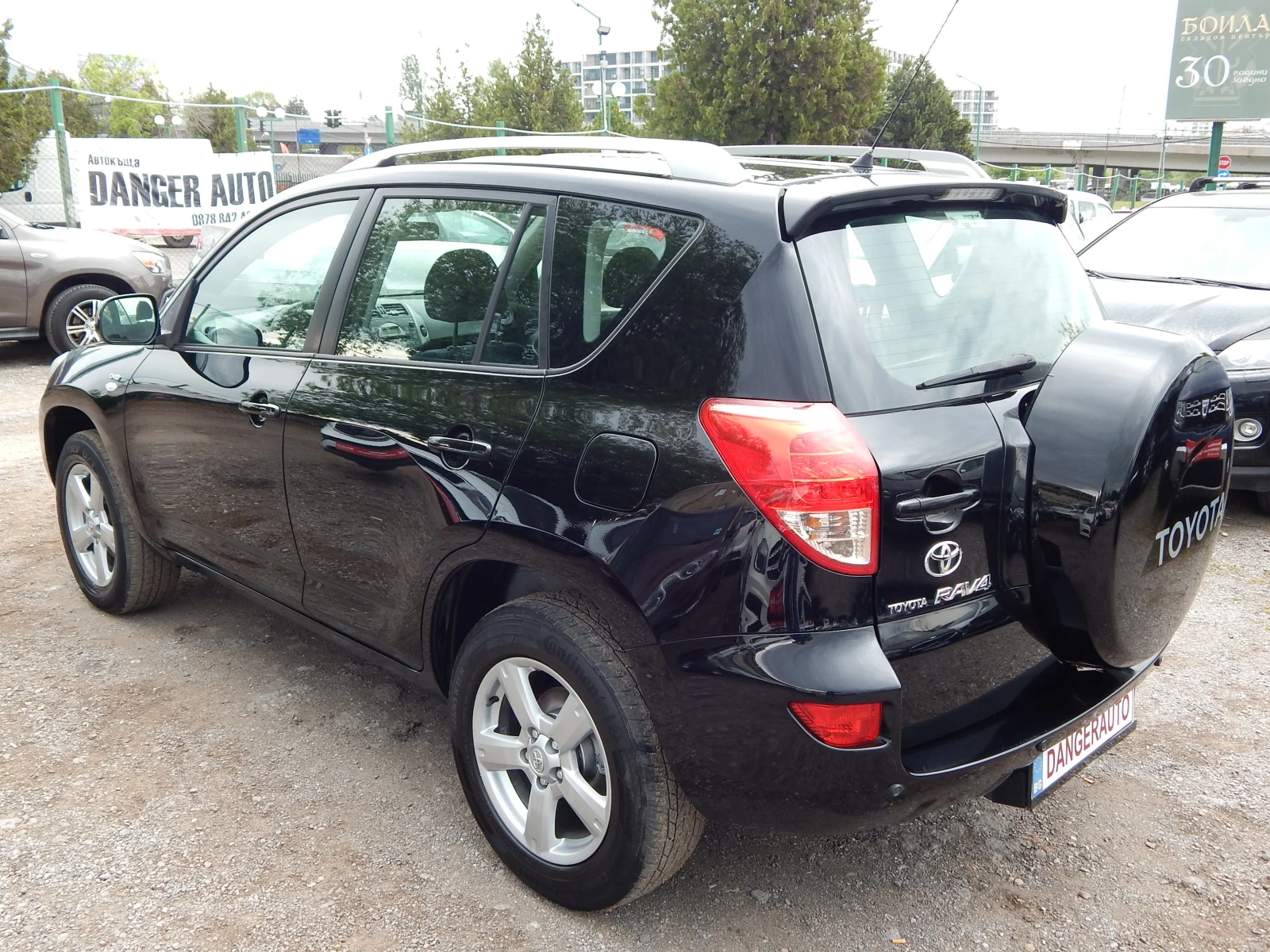 Toyota Rav4 2.2D4D* 220000km* , снимка 6 - Автомобили и джипове - 54455921