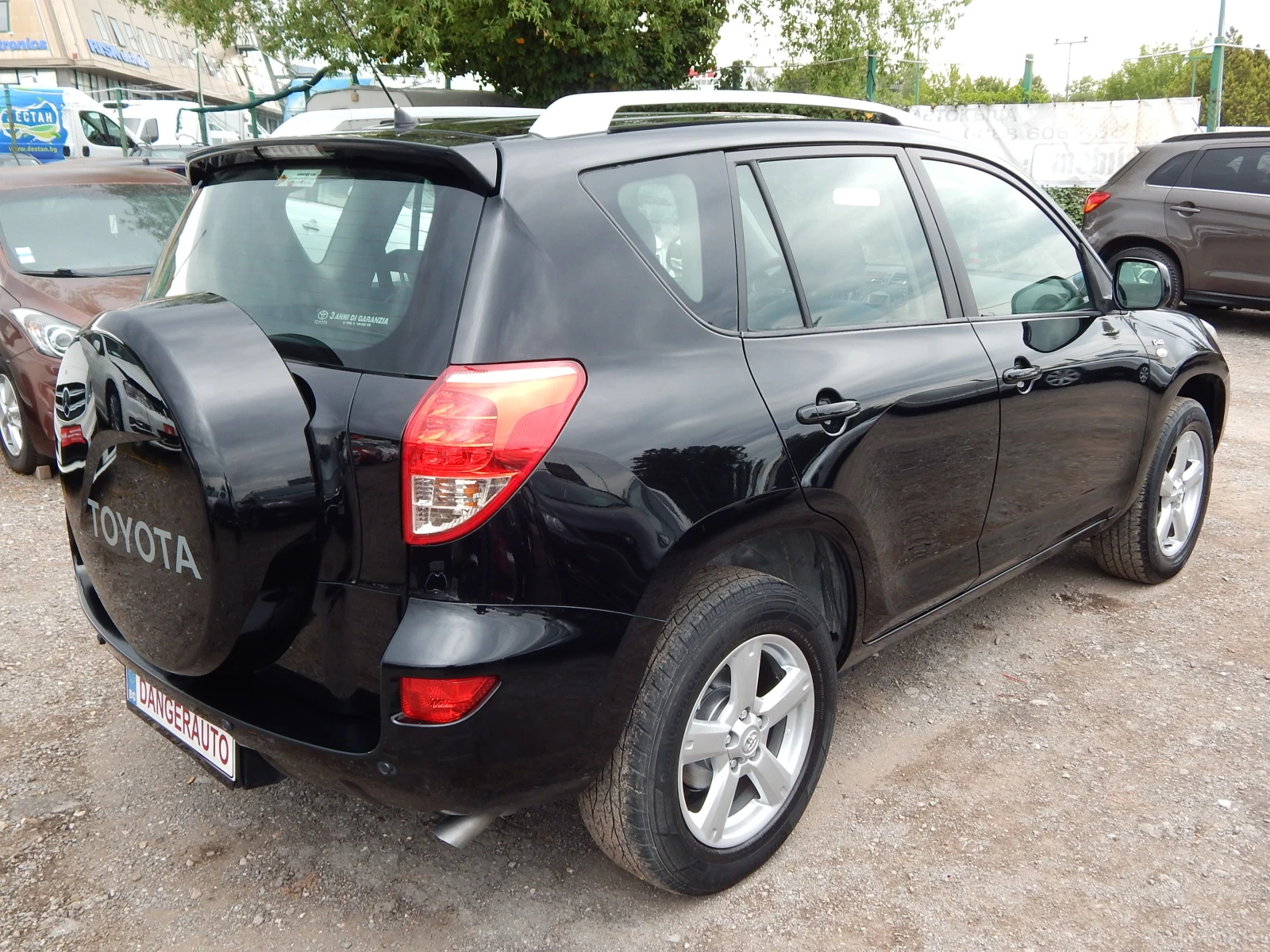 Toyota Rav4 2.2D4D* 220000km* , снимка 4 - Автомобили и джипове - 54455921