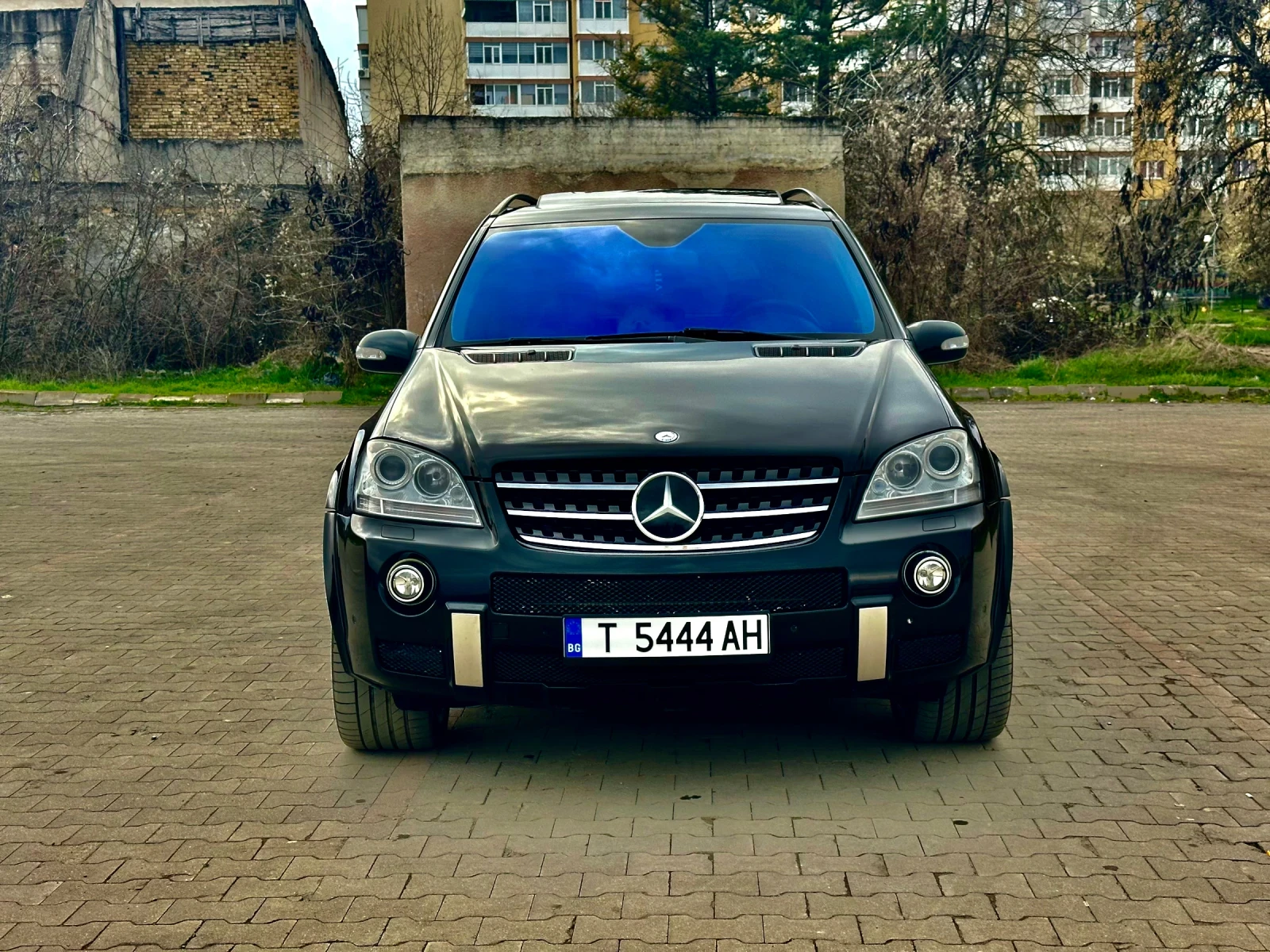 Mercedes-Benz ML 63 AMG, снимка 2 - Автомобили и джипове - 55093874