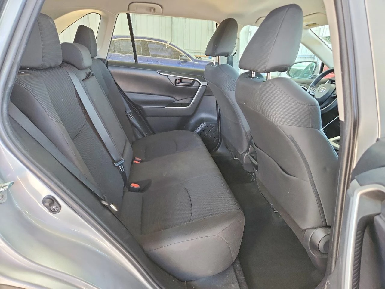 Toyota Rav4 LE* AWD* КАМЕРА* ПОДГРЕВ* , снимка 10 - Автомобили и джипове - 55415187