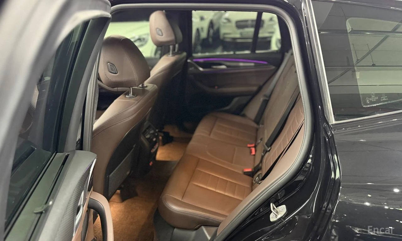 BMW X3 20d* M SPORT* DISTRONIC* ОБДУХВАНЕ* КРАЙНА ЦЕНА, снимка 13 - Автомобили и джипове - 55534373