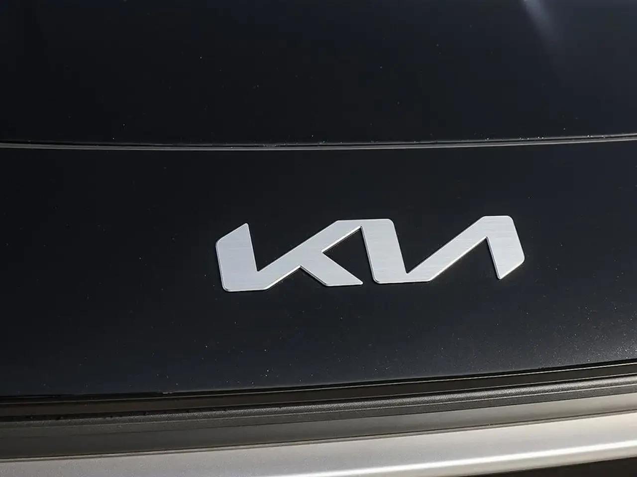 Kia Niro LX HYBRID | HEATED SEATS | APPLE CARPLAY / Front | Mobile.bg � ����������� 12