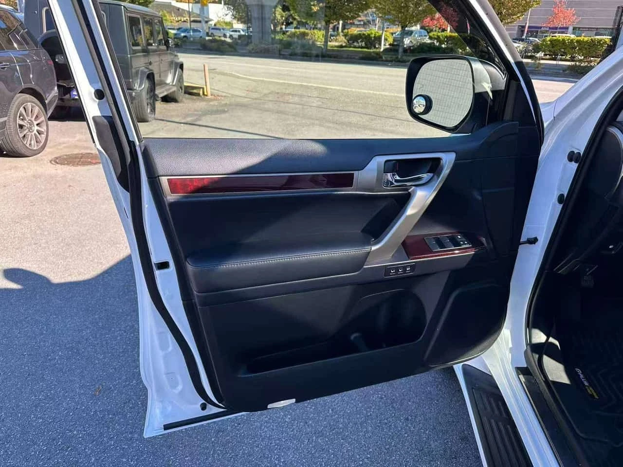 Lexus GX 460 * GX460 PREMIUM AWD | BC LOCAL | CLEAN TITLE * CAR | Mobile.bg � ����������� 11