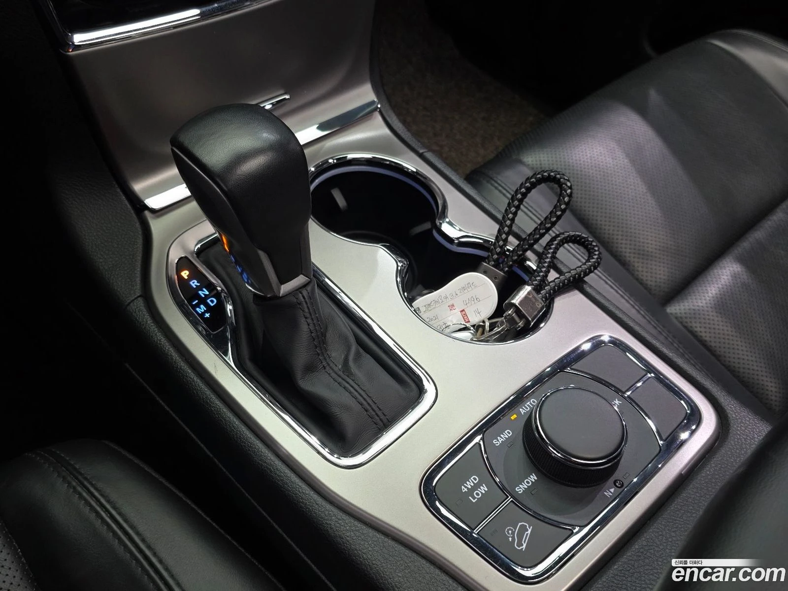 Jeep Cherokee 3.6 Limited* КРАЙНА ЦЕНА ДО BG, снимка 9 - Автомобили и джипове - 56589775