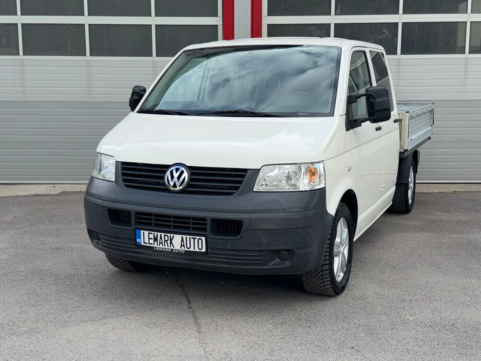 VW T5 1.9TDI 6-МЕСТЕН ЛИЗИНГ!!!, снимка 2 - Бусове и автобуси - 54782220