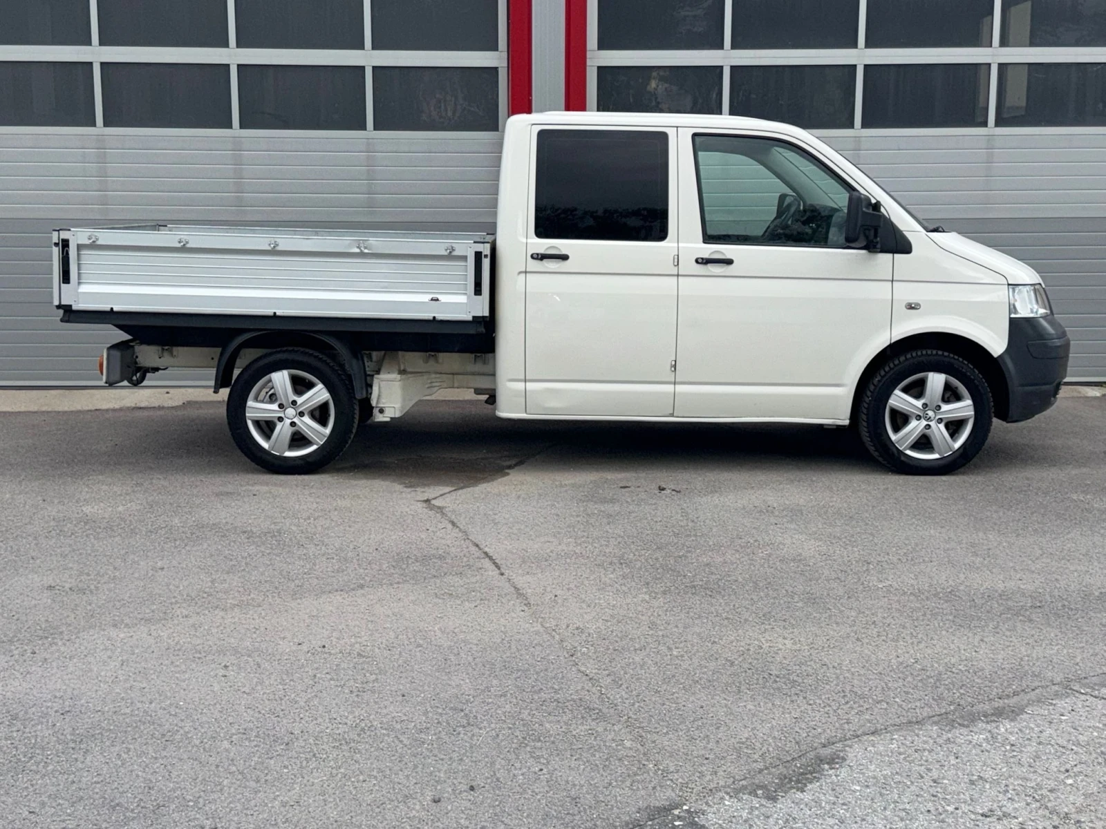VW T5 1.9TDI 6-МЕСТЕН ЛИЗИНГ!!!, снимка 6 - Бусове и автобуси - 54782220