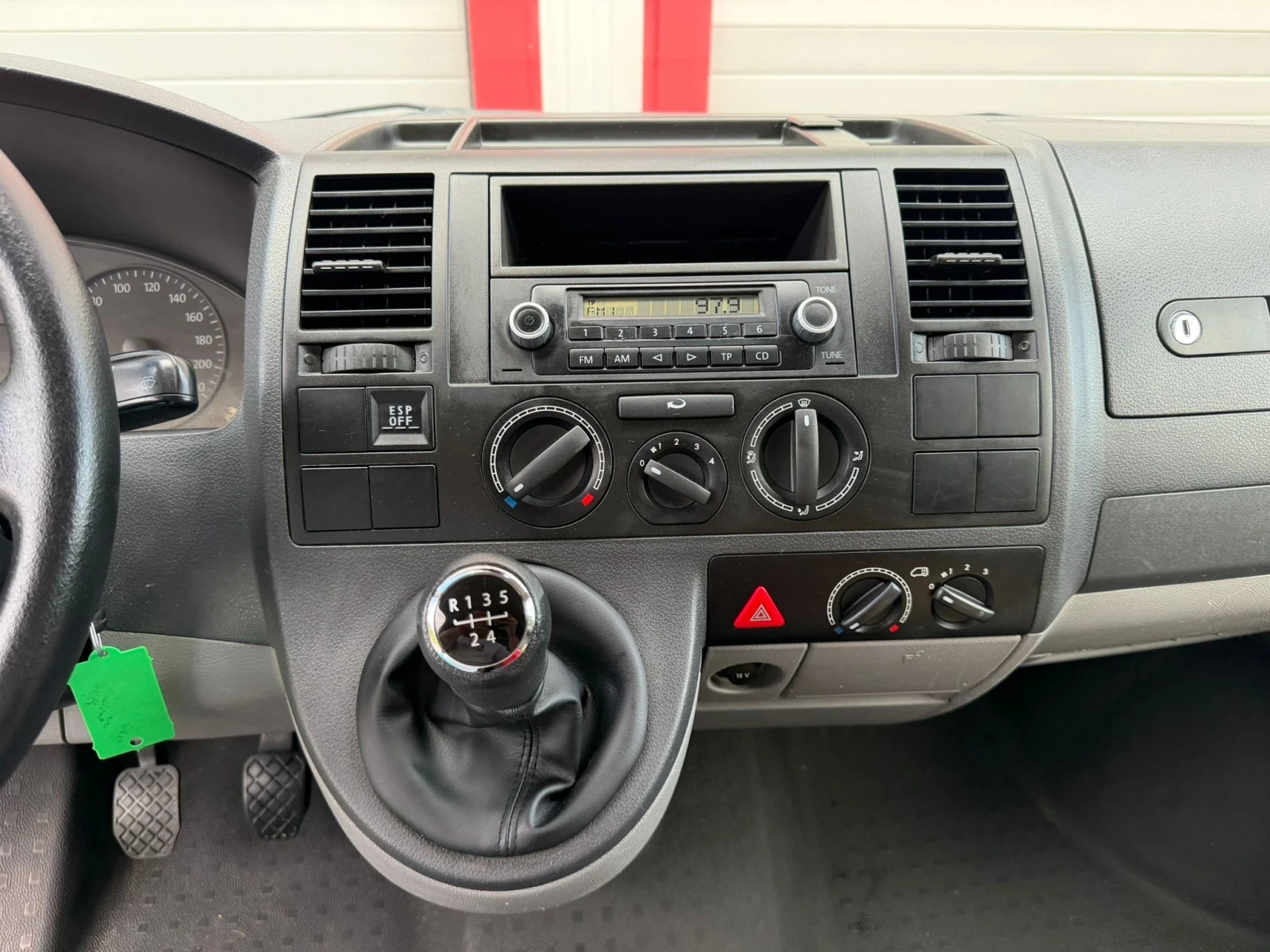 VW T5 1.9TDI 6-МЕСТЕН ЛИЗИНГ!!!, снимка 15 - Бусове и автобуси - 54782220