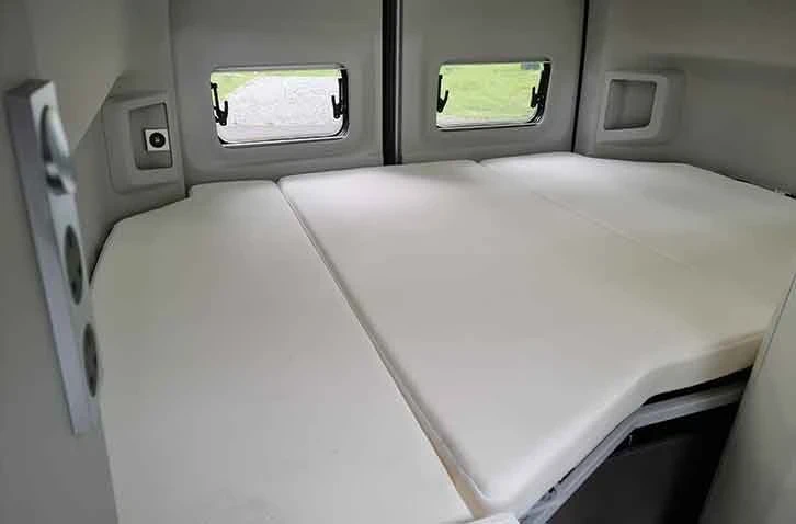 Кемпер VW Grand California, снимка 10 - Каравани и кемпери - 55835370