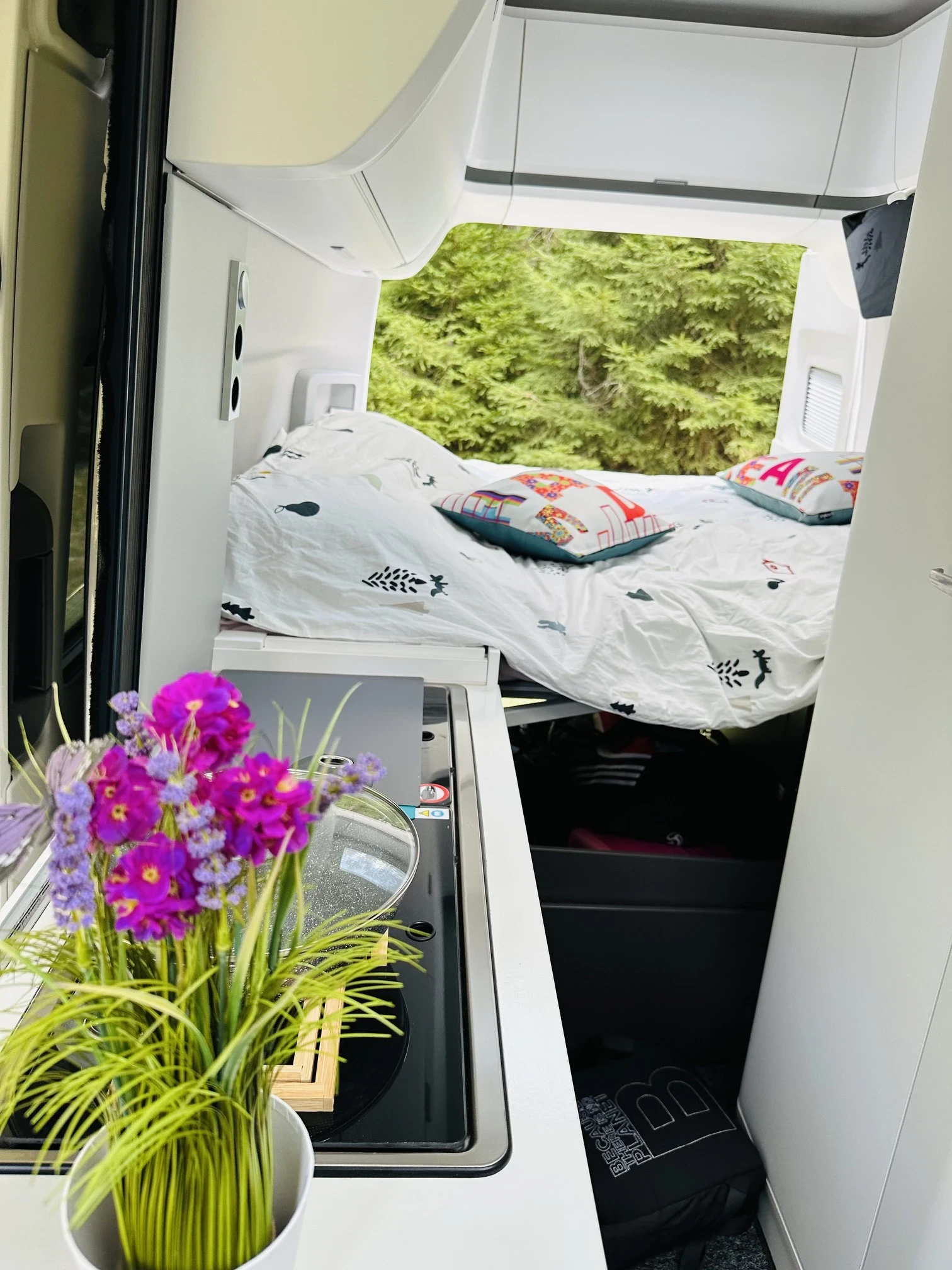 Кемпер VW Grand California, снимка 11 - Каравани и кемпери - 55835370