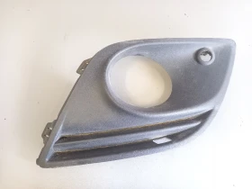 Гривна,лайсна около ляв халоген Волво ХЦ60 