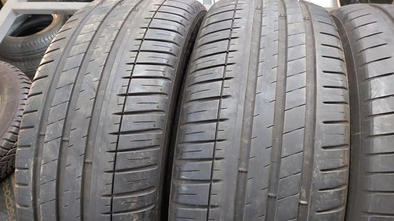 Гуми Летни 275/40R19, снимка 3 - Гуми и джанти - 28772327