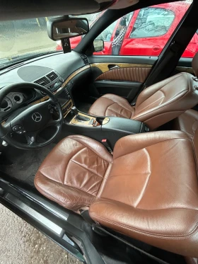 Mercedes-Benz E 320, снимка 10