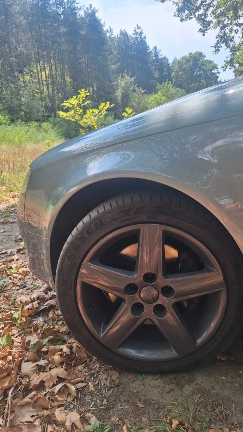 Audi A4 1.8 T Quattro Седан, снимка 4 - Автомобили и джипове - 47628877