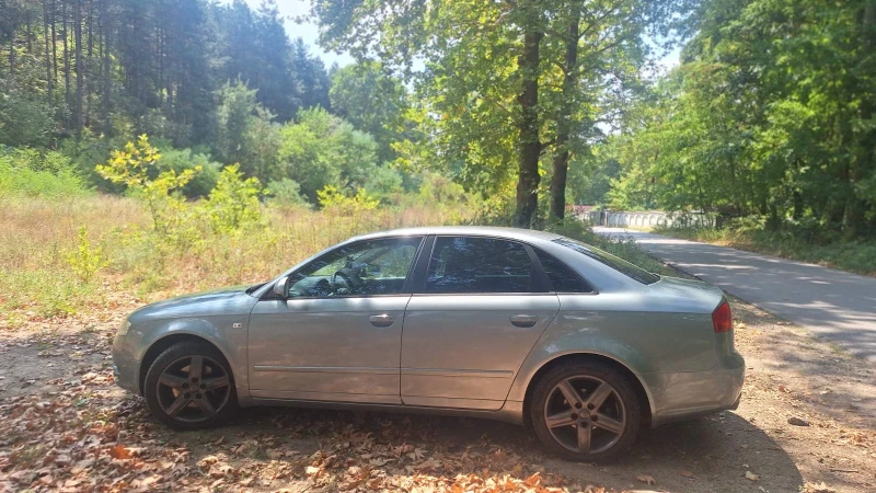 Audi A4 1.8 T Quattro Седан, снимка 2 - Автомобили и джипове - 47628877