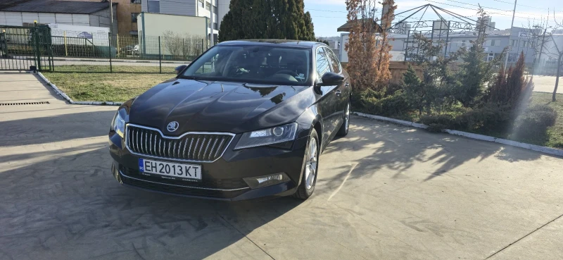 Skoda Superb 2.0 tdi 190к.с, снимка 1 - Автомобили и джипове - 48401505