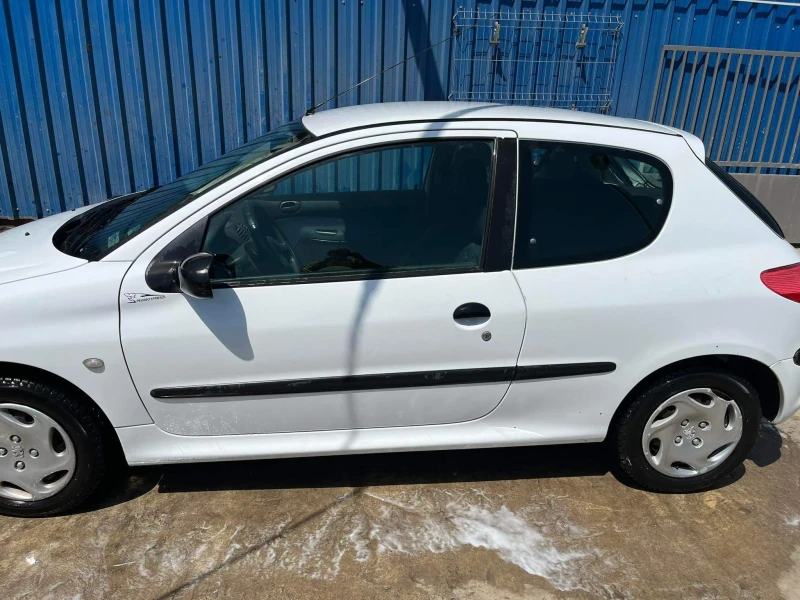 Peugeot 206, снимка 3 - Автомобили и джипове - 48472315