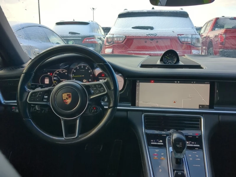 Porsche Panamera * 4 E HYBRID * CARFAX * БЕЗ ПЪРВОНАЧАЛНА ВНОСКА, снимка 11 - Автомобили и джипове - 52807120