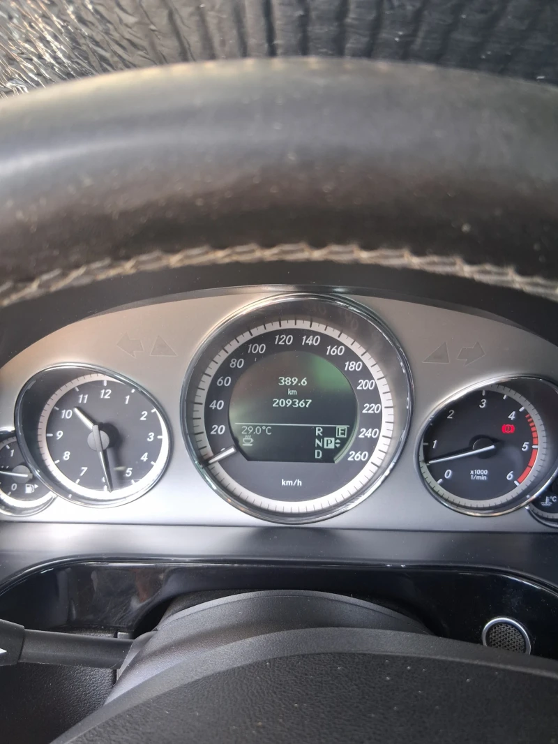 Mercedes-Benz E 350 Mercedes e350 4matic 265ps НОВ ВНОС , снимка 6 - Автомобили и джипове - 52917351