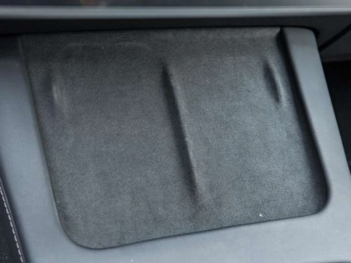 Tesla Model 3 NAVIGATION/ PANORAMIC ROOF / LEATHER/ ONLY 65 KMS, снимка 15 - Автомобили и джипове - 54027988