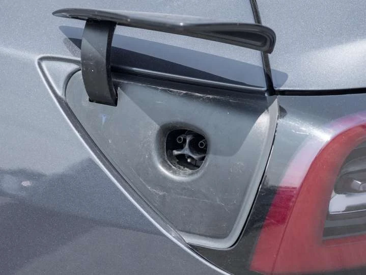 Tesla Model 3 NAVIGATION/ PANORAMIC ROOF / LEATHER/ ONLY 65 KMS, снимка 8 - Автомобили и джипове - 54027988