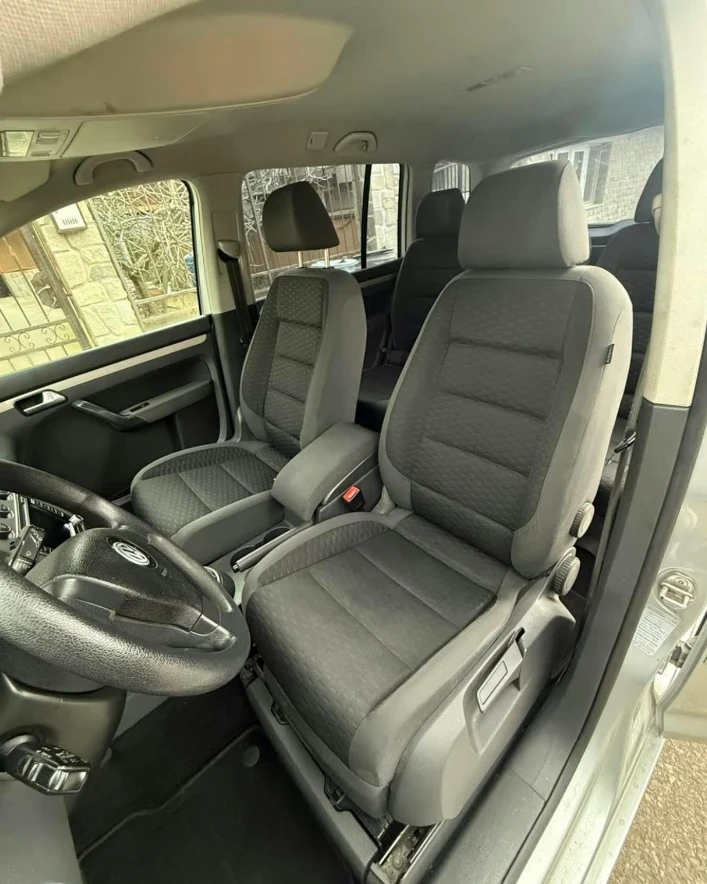 VW Touran 1.9TDi, снимка 6 - Автомобили и джипове - 54744149