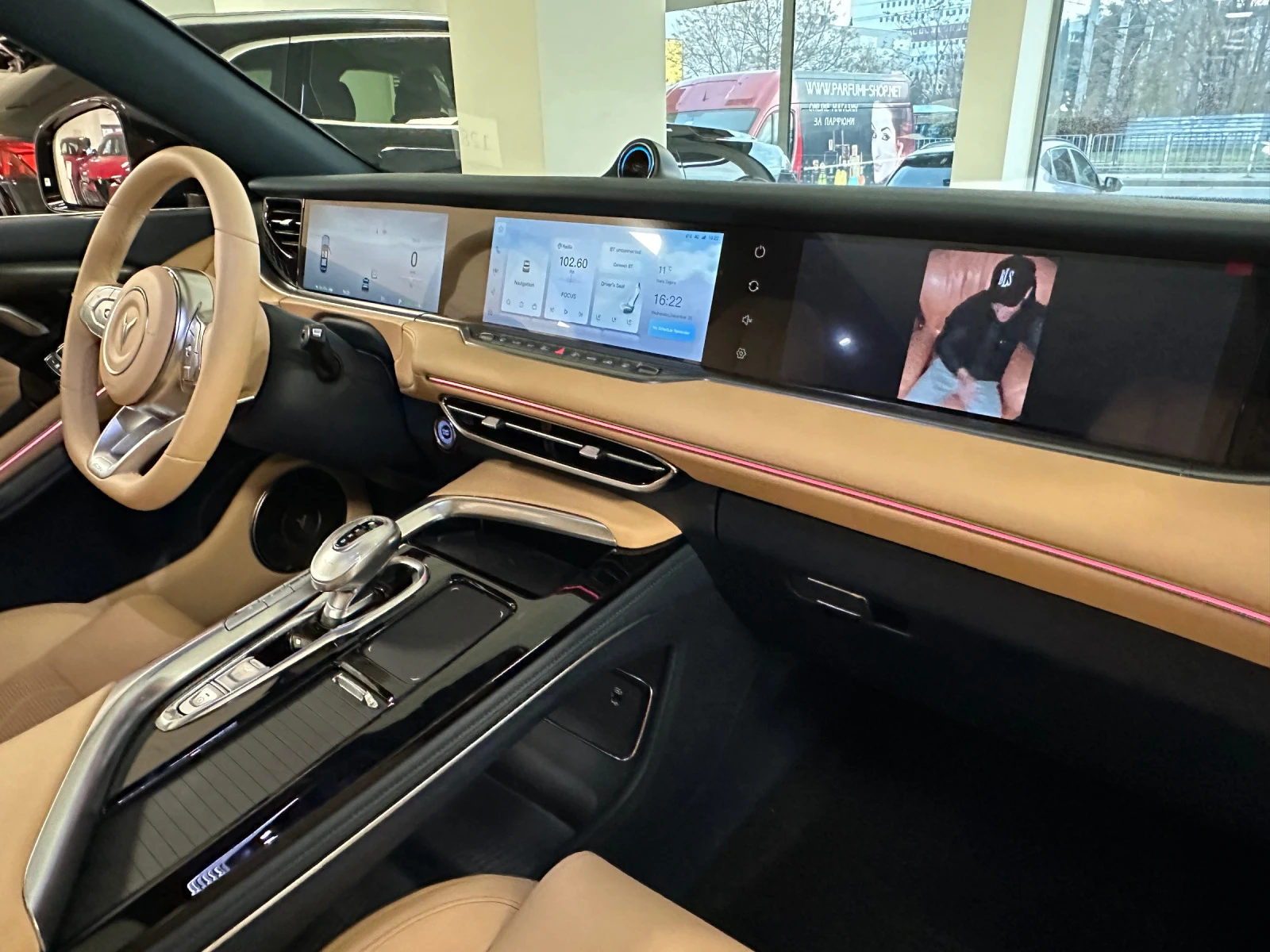 Voyah Free 106, 7kWh 4WD - 0 %   | Mobile.bg   13