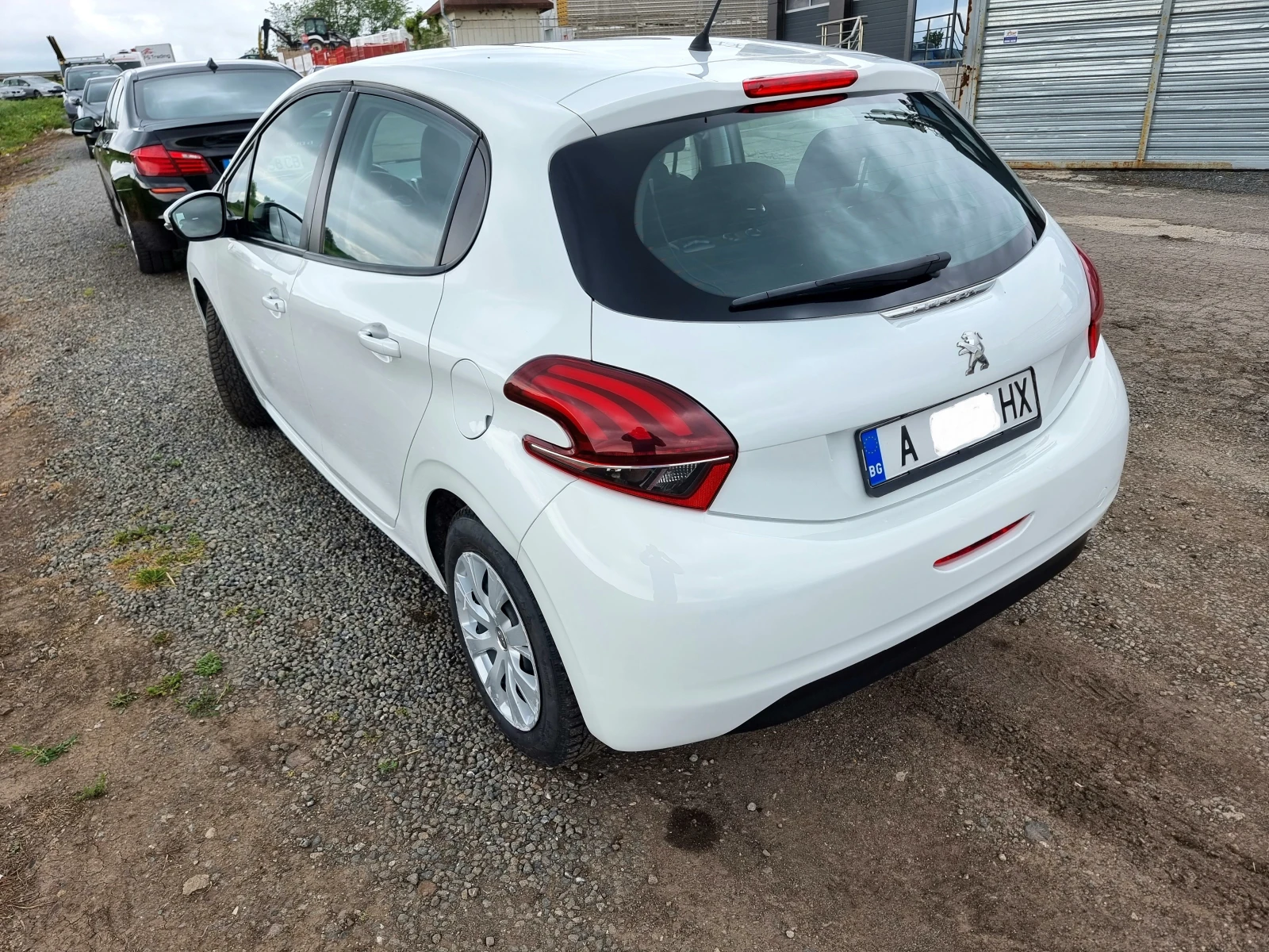 Peugeot 208  - изображение 4