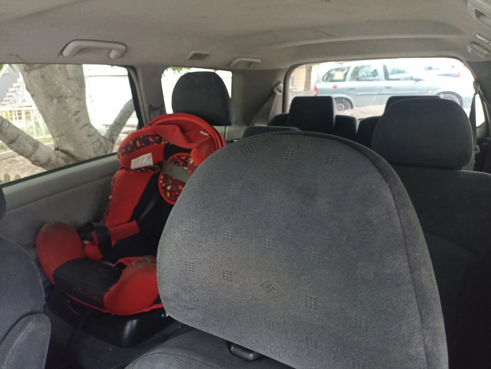 Mitsubishi Grandis 2.4 - изображение 8